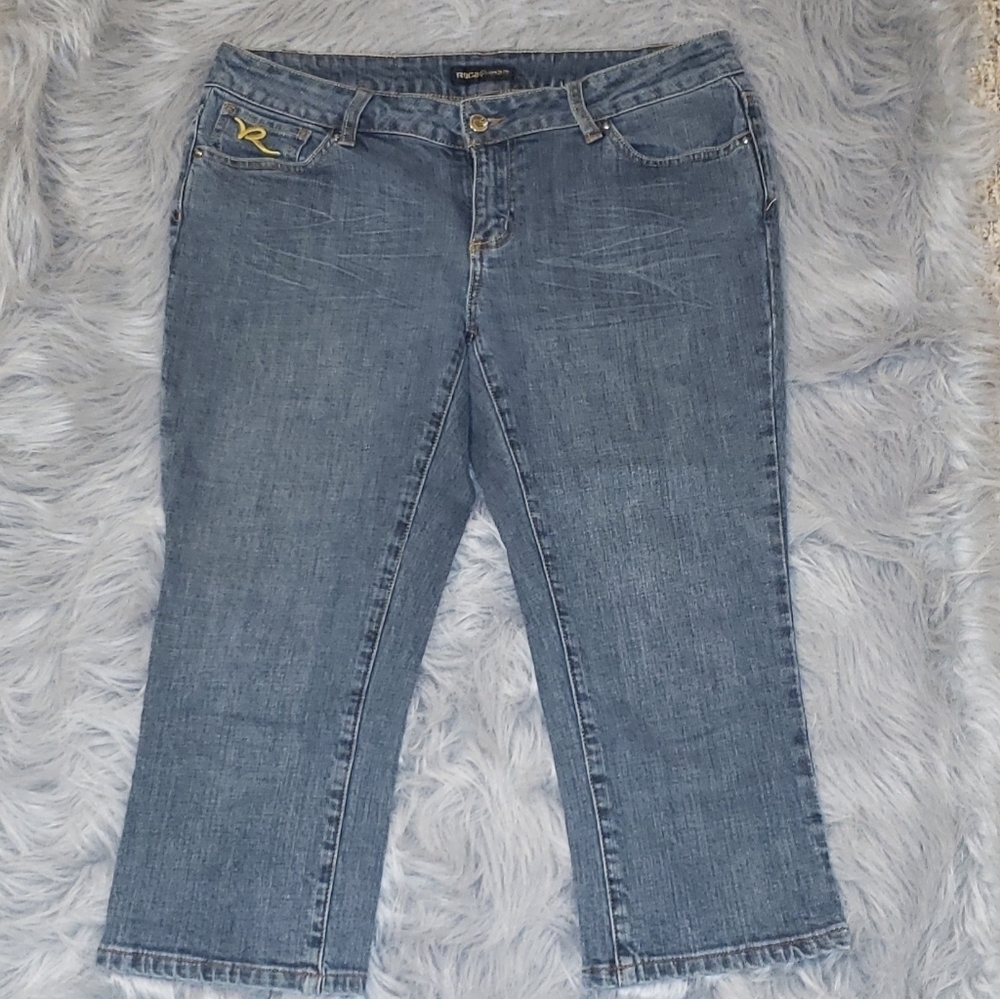 Rocawear Women's Capri Size 11